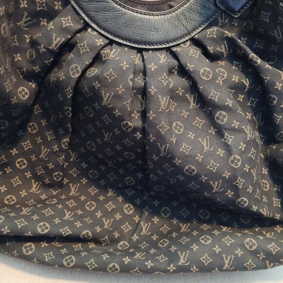 SOLD! Louis Vuitton Monogram Idylle Fantaisie Fusain Hobo - Picture 2 of 10
